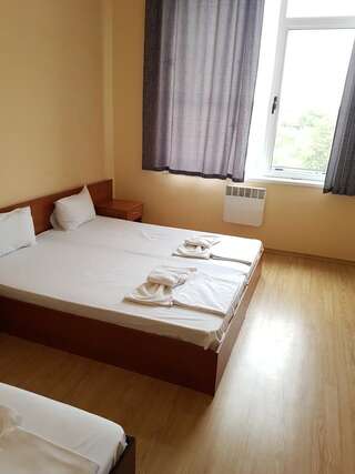 Отель Provans famili hotel Letnitsa Двухместный номер Делюкс с 1 кроватью и дополнительной кроватью-9